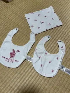 BURBERRY BABY スタイ2枚セット