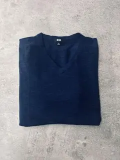 ネイビー Vネック ニットセーター　ユニクロ　UNIQLO