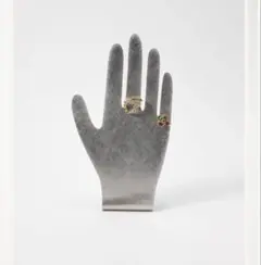 Tse &Tse Associees 指輪好きの手