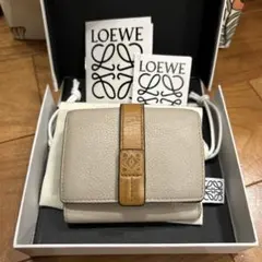 2025年最新】LOEWE レディース 折り財布の人気アイテム - メルカリ
