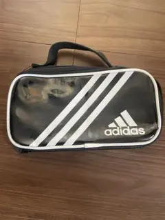 adidas ストライプポーチ 黒