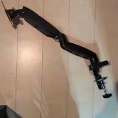 ブラック モニターアーム 角度調整可能