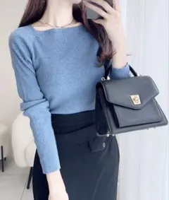 mily bilet ミウィビレット スクエアネックリブニット