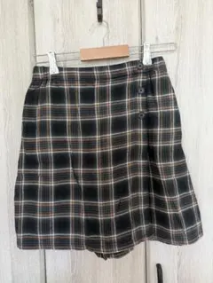 UNIQLO　150センチ　チェック柄ボタン付きキュロットパンツ