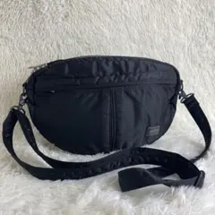美品 PORTER ポーター タンカー ショルダーバッグ 黒 ブラック ナイロン