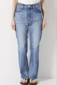 美品 yanuk 23 セミフレアストレッチデニムパンツ 57111320 - メルカリ