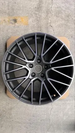 ポルシェ・カイエン 21インチ リアホイール 2019年 純正 RSスパイダーのサムネイル