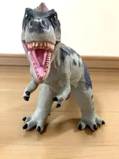 恐竜フィギュア