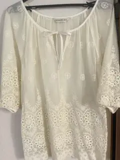 KATHARINE ROSS 刺繍ブラウス 半袖のサムネイル