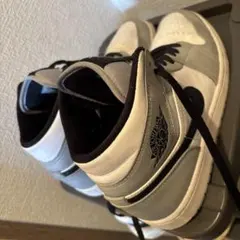 ね*ゃ様 Nike Air Jordan 1 スニーカー グレー　26.5cm