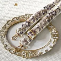 新作☆スマホショルダーストラップ／インド刺繍リボン／ハンドメイド