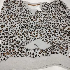 エイチアンドエム　スウェットシャツ　レオパードプリント