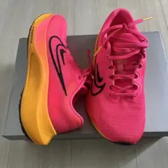 Nike ZoomX ランニングシューズ ピンク/イエロー