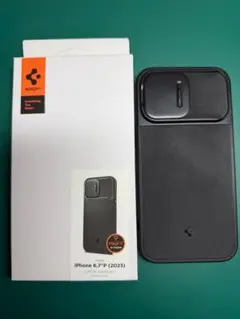 Spigen iPhone 15 Pro Max ケース カメラレンズカバー