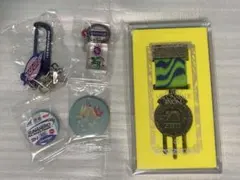 2025年最新】ずっと真夜中でいいのに 勲章の人気アイテム - メルカリ