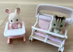 シルバニアファミリー 人形とベビーカー　ハイチェアセット