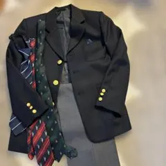 黒いスーツとネクタイ3本セット
