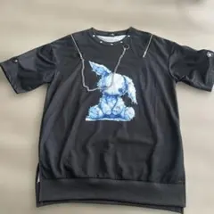 チェーン付きブラックTシャツ