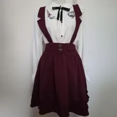 axes femme サス付き王冠モチーフ付きスカート ワイン