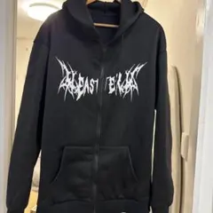 ブラックジップアップパーカー