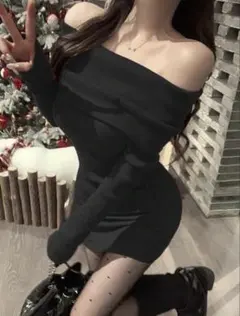 ブラックオフショルダーニットワンピース