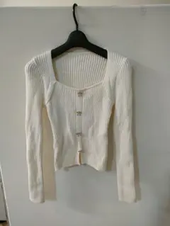 m*i様 SHEIN DAZY ホワイトリブ編み長袖ニット