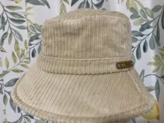 ハット　帽子　バケットハット　ベージュ色　モコモコ