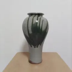 備前焼 縦約32cm 緑と灰色の流れる釉薬の花瓶