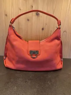 【美品】フェラガモ ガンチーニ ワンショルダー オレンジ