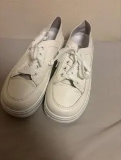白スニーカー 23.5cm