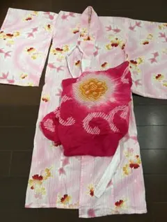 ピンク 金魚、花柄浴衣セット 5.6才用 絞りの帯つき