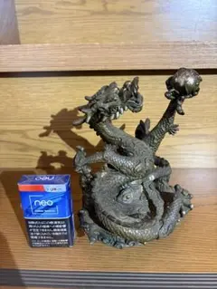 ブロンズ製ドラゴン彫刻 守護龍 アーマード・ドラゴン・ナイトライト付き彫像 ブロンズ風