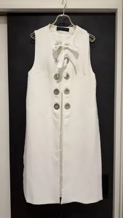 ZARA WOMAN ホワイトメタル　ジレ　完売