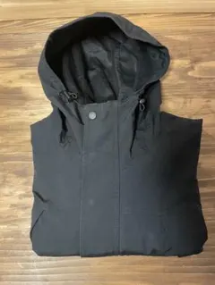 ユニクロ　ブラック マウンテンパーカー　サイズL