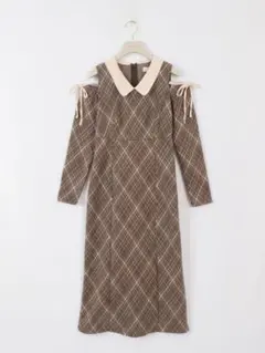 アンミール　ショルダーカットチェックワンピース
