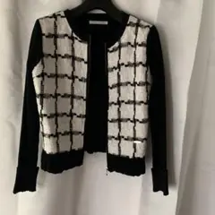ノーカラージャケット 黒と白のチェック柄