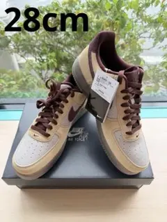 ナイキ　AIR FORCE1 07’PRM 28cm IQ3408 286のサムネイル