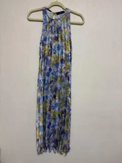 花柄ノースリーブロングワンピースのサムネイル