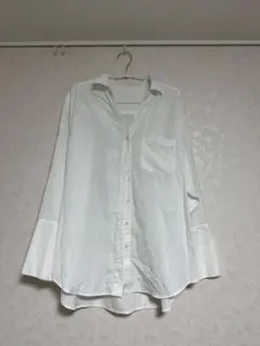 ホワイト ボタンアップ 長袖シャツ