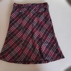 バーバリー ひざ丈スカート