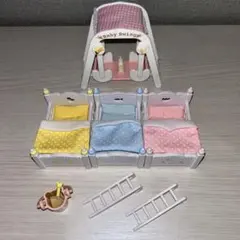 シルバニアファミリー　ベビーベッド　ブランコ　砂遊びセット