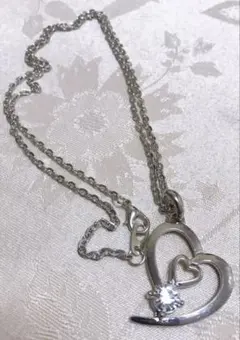 新品 ネックレス ハート シルバー ビジュー キラキラ 大ぶりモチーフ