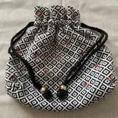 LOWRYS FARM 巾着型バッグ　幾何学柄　花柄