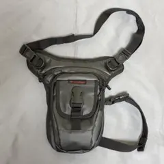 ヘンリービギンズ　デイトナ レッグバッグ 3室構造 ホルスターバッグ　新品同様のサムネイル