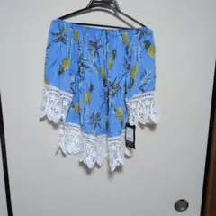 オフショルダートップス