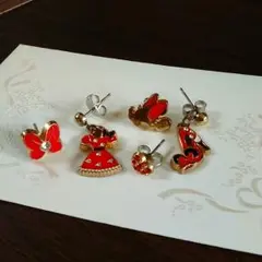 ミニーちゃん　ピアス五点セット