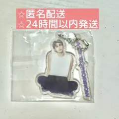 txt カプセルトイ ヨンジュン アクリルキーリング