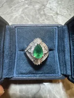 プラチナ エメラルド0.933 D1.03