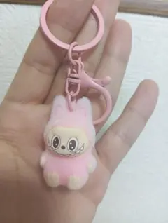 ラブブ らぶぶ Labubu キーホルダー 大人気　ストラップ　ピンク