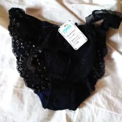 ブラックレース フリルショーツ M-L